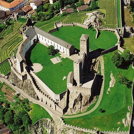Bellinzona Piazza Collegiata Apartman Kültér fotó