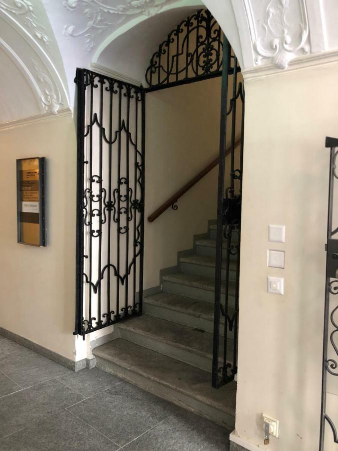 Bellinzona Piazza Collegiata Apartman Kültér fotó