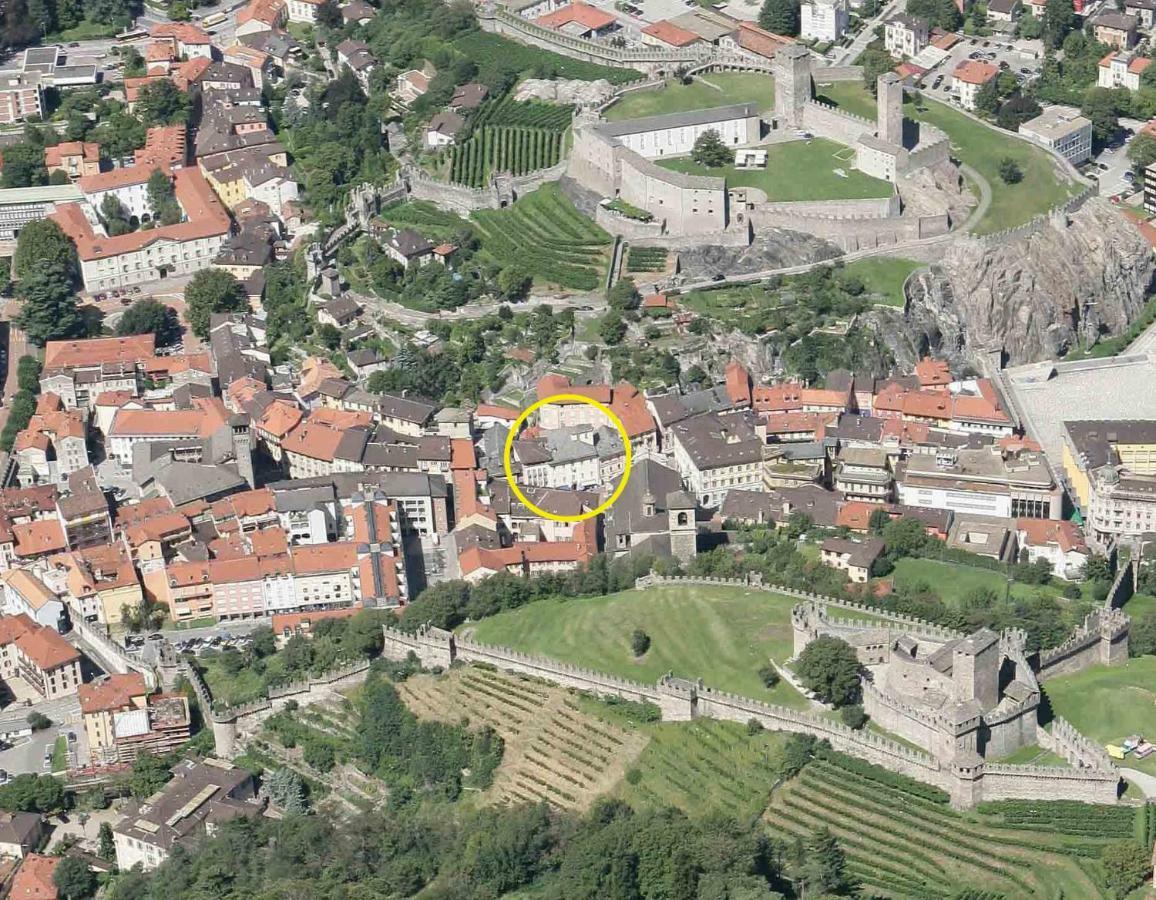 Bellinzona Piazza Collegiata Apartman Kültér fotó